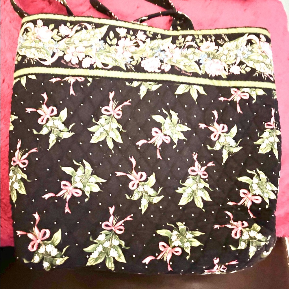 Vera Bradley Black Floral Tote VERY NICE PRELOVED CONDITION very clean & nice